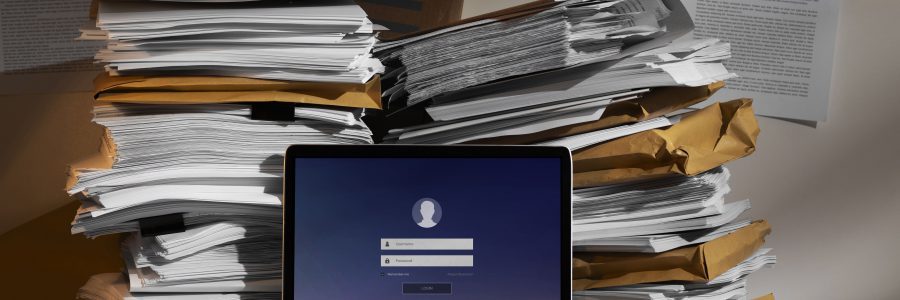 Pourquoi l’archivage hybride est crucial pour la gestion documentaire moderne ?